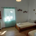 Vira Senor House Triovasálos