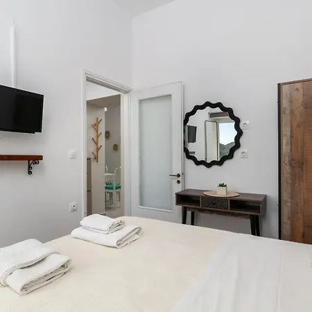 Vira Senor House Nyaraló Triovászalosz
